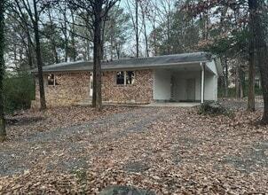 Building Photo - 524 Cedar Cir