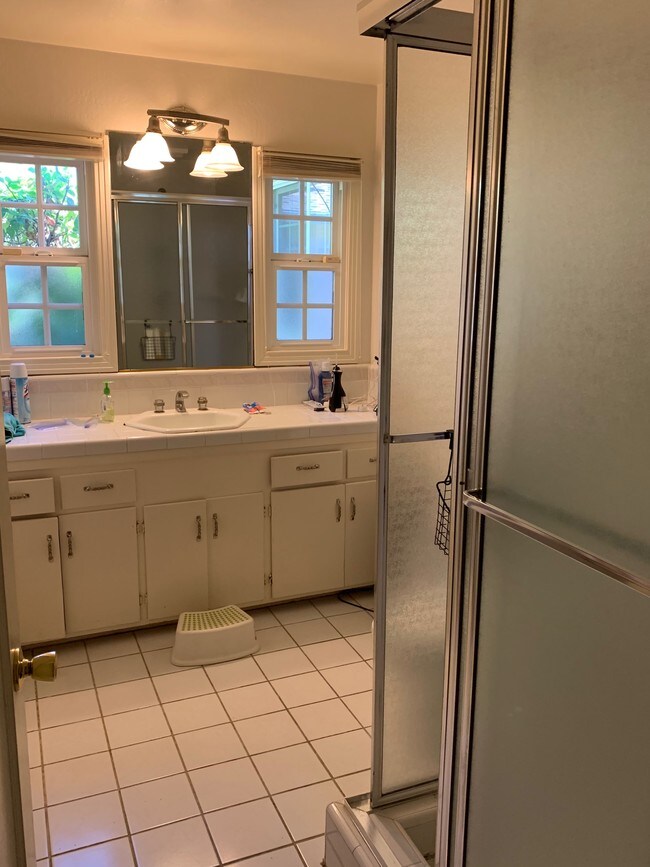 Bathroom #1 - 16495 Oleander Ave