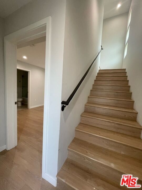 Building Photo - 5224 Satsuma Ave