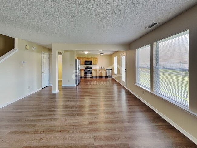 Building Photo - 1722 Brassica Way