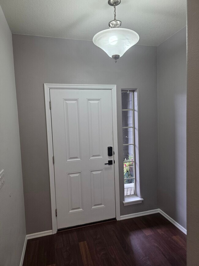 Foto del edificio - 15493 SE Eckert Ln