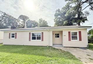 Building Photo - 8355 Gardenia Cir