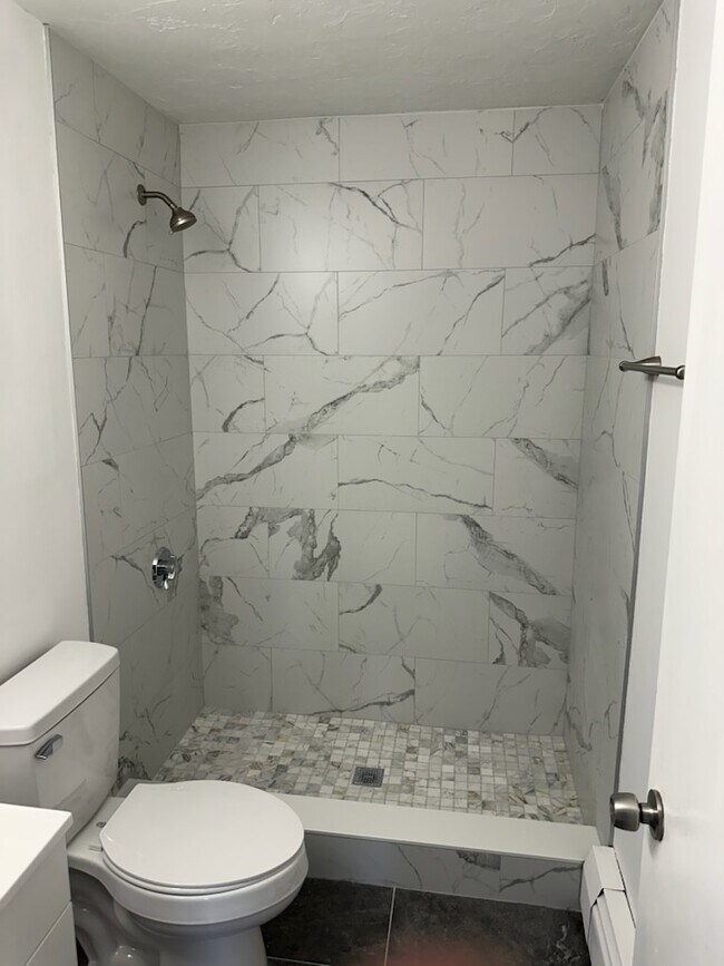 Foto del edificio - 1311 Hanover St