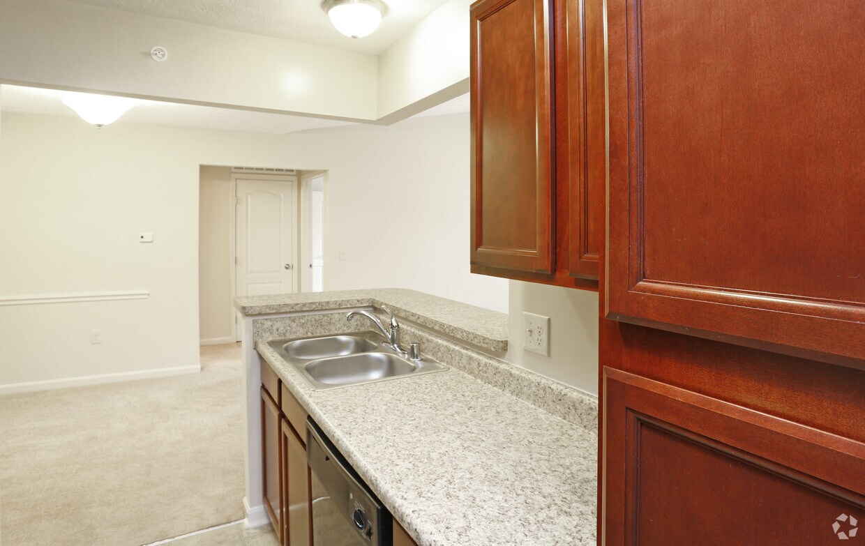 Independence Oaks Apartments in Independence, KY