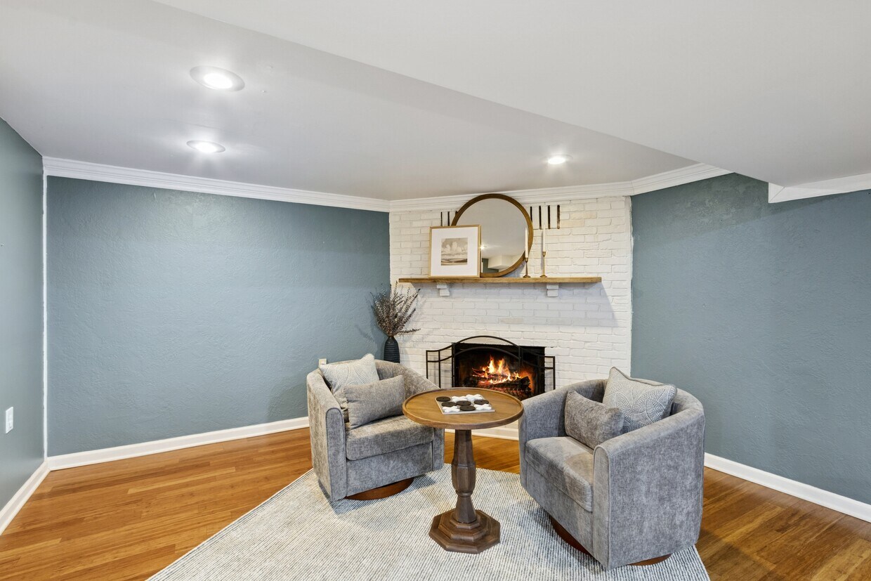 Foto principal - 10106 W 91st St