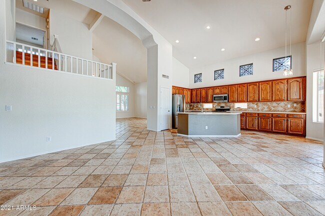 Foto del edificio - 3113 W Whitman Dr