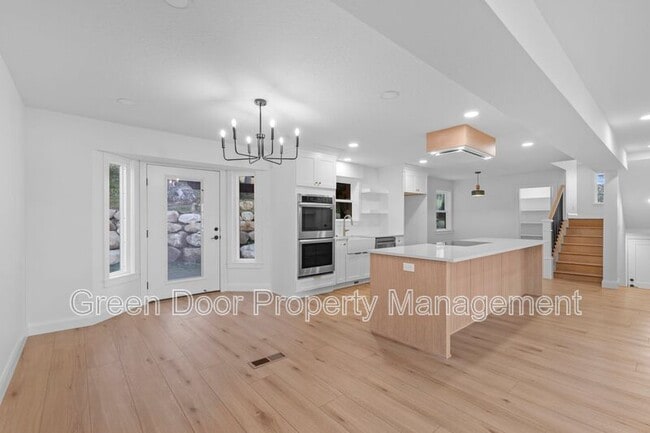 Building Photo - 2460 Dimple Dell Rd