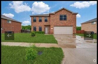 Building Photo - 925 Blue Sky Dr