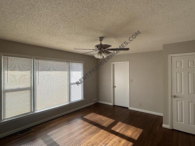 Foto del edificio - 4819 East 37th St. Tulsa, OK 74135