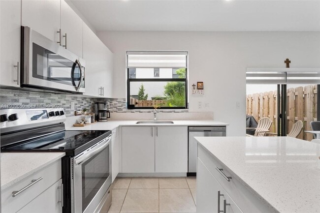 Building Photo - 13250 SW 285th St