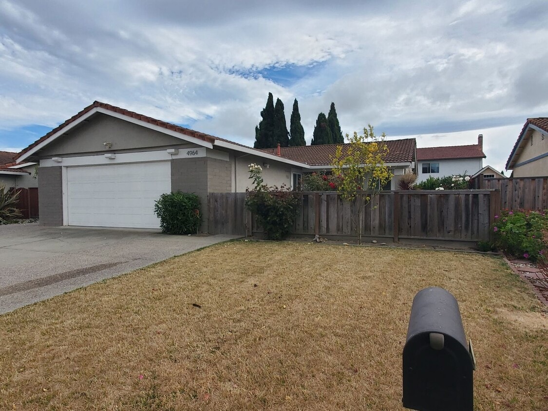 Primary Photo - Spacious 3BD/2BTH HOUSE Located in Union C...