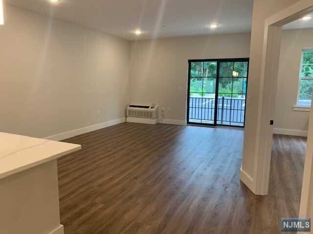Foto del edificio - 305 Patterson St