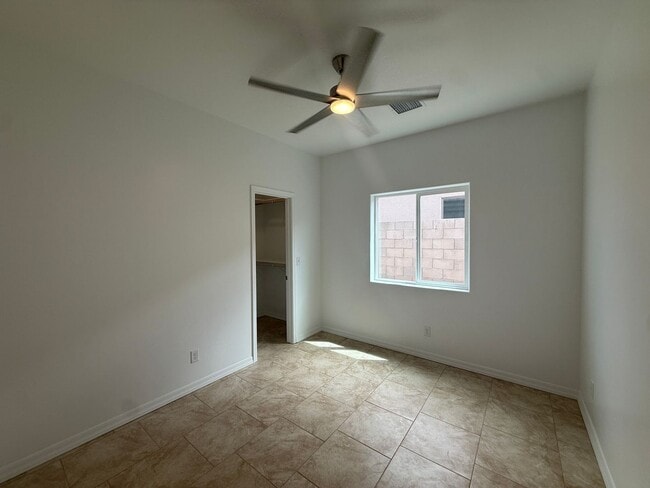 Building Photo - 2631 Harrod Ave
