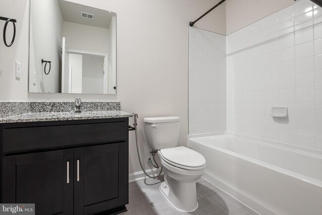 Building Photo - 124 Clerkenwell Dr