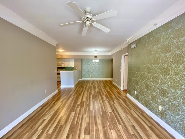Building Photo - 1840 Florida Club Cir