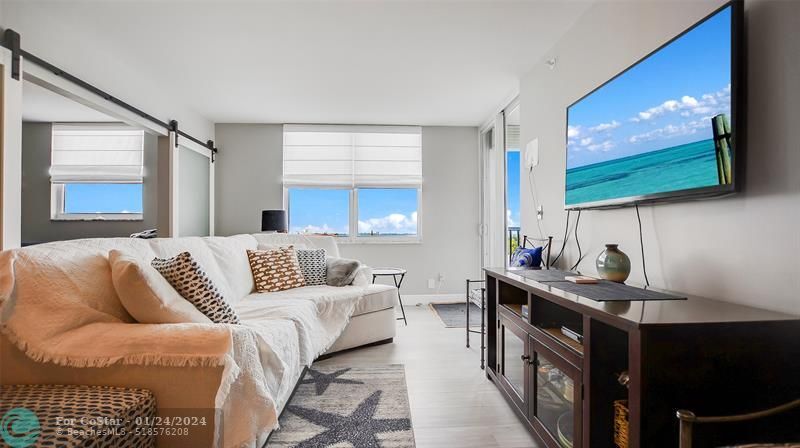 Foto principal - 1505 N Riverside Dr