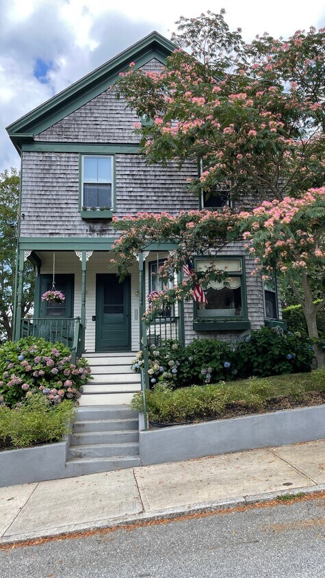Primary Photo - 50 Webster St