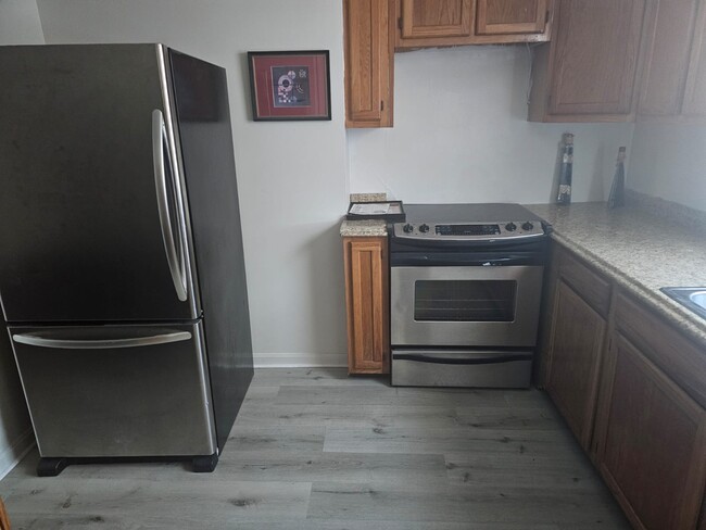 Building Photo - 10800 Joyceton Ct