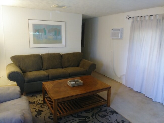 Foto del edificio - 202 Chisholm Ave