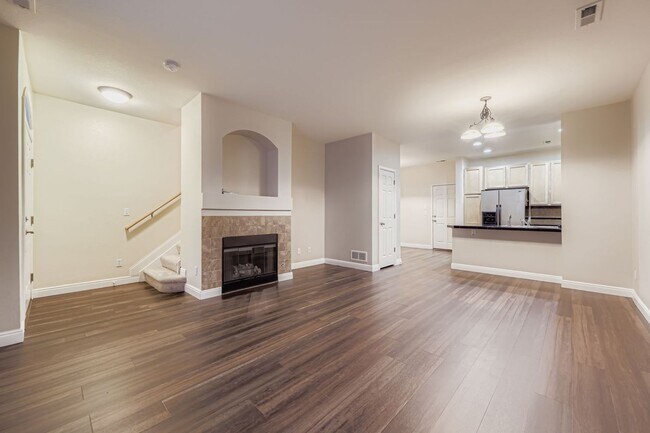 Photo - 1st MONTH RENT!! Gorgeous 2BD/2.5BA home l...