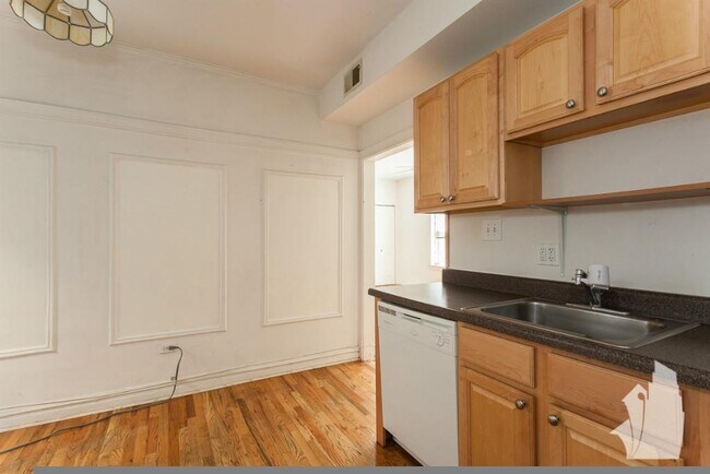 Foto del edificio - 3531 N Broadway St