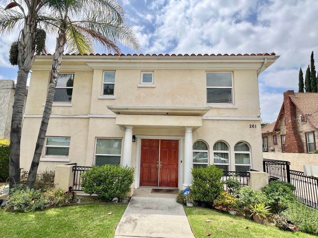 Foto principal - 261 N Craig Ave