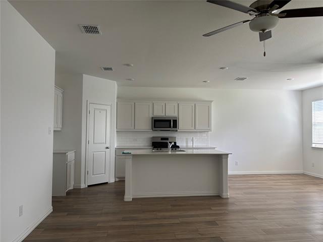 Foto del edificio - 1431 Mesquite Ln