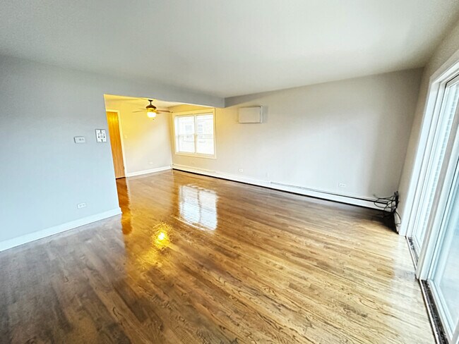 Building Photo - 5727 S Kenton Ave
