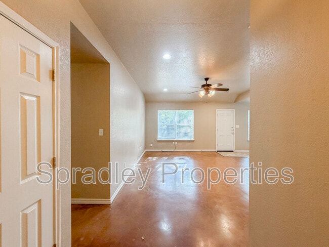 Building Photo - 3653 Jenny Slipper Dr