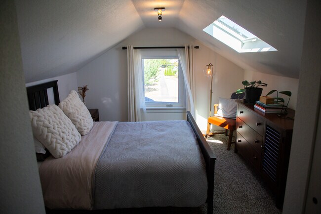 Foto del edificio - 1682 S 40th St