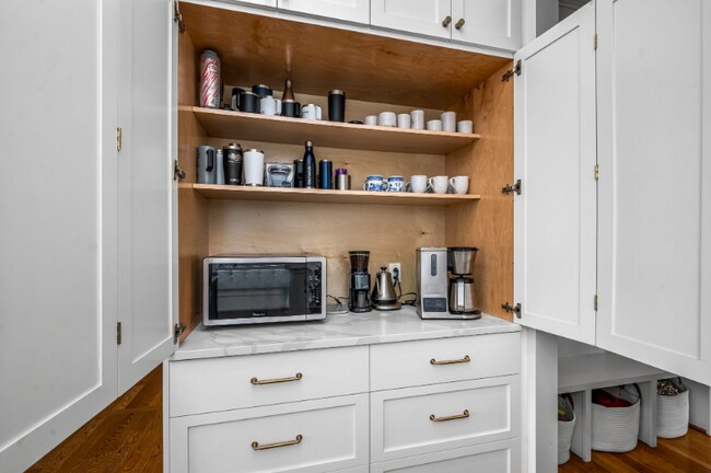 Foto del edificio - 9709 Concord Ridge Ct