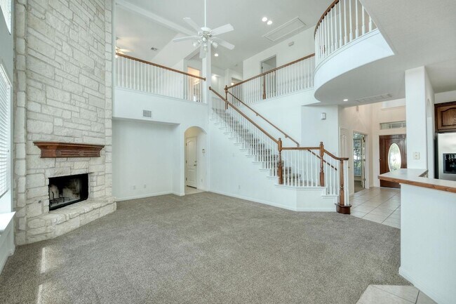 Foto del edificio - 2403 Vestavia Ridge Ln