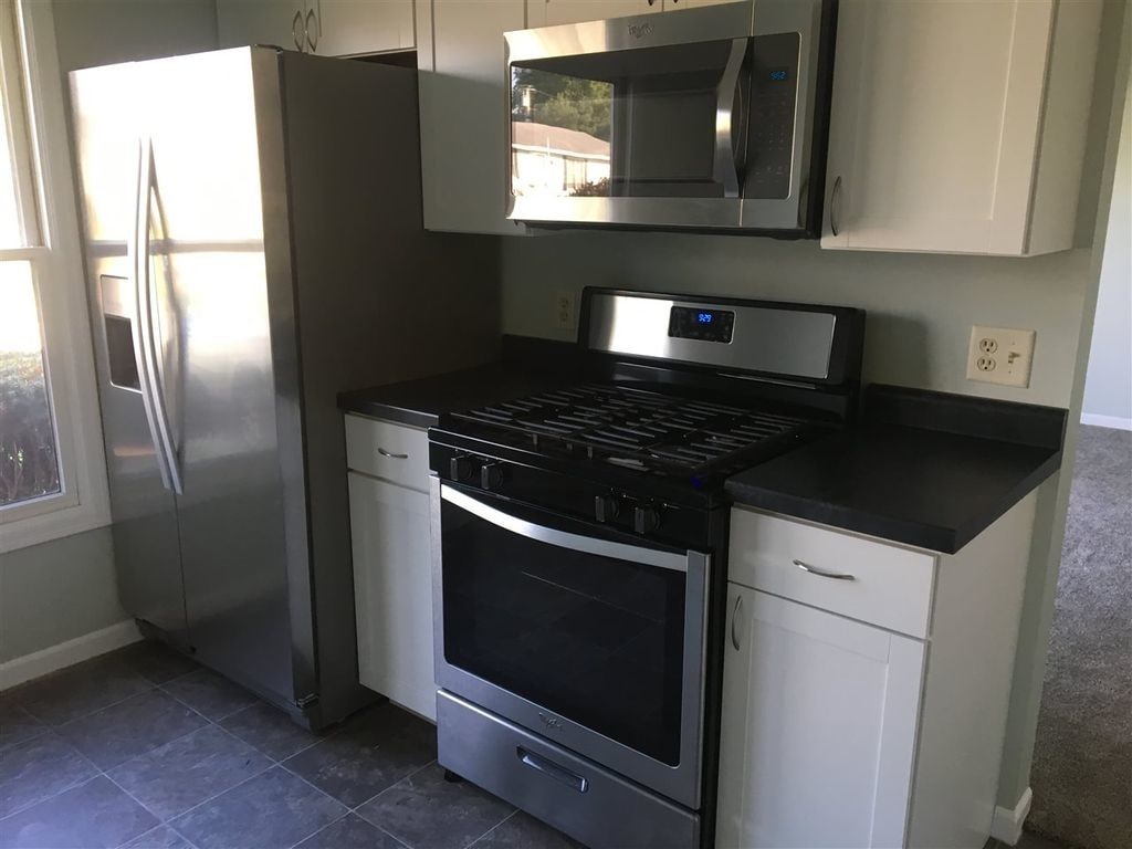 1715 Point S W Dr, Warsaw, IN 46580 House for Rent in Warsaw, IN