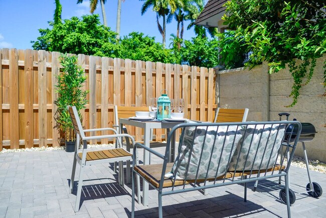 Building Photo - 171 NW 158th St