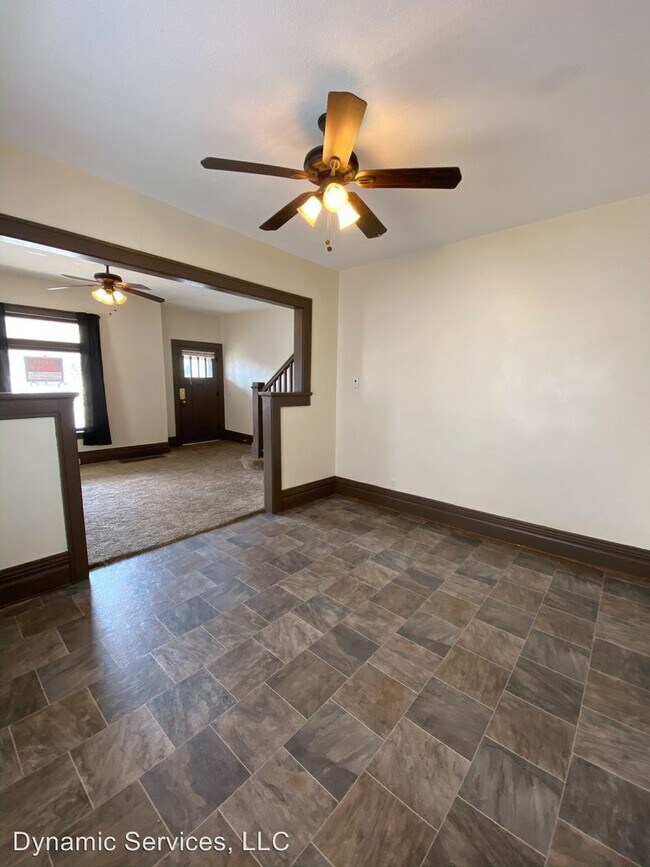 Foto del edificio - 422-424 W 12th St