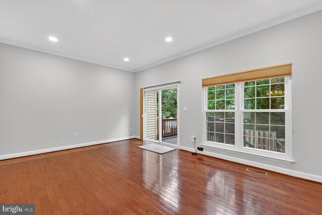 Building Photo - 5223 Ballycastle Cir