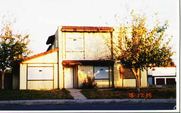 Primary Photo - 1081 N Verde Ave