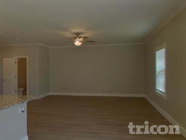 Foto del edificio - 154 Tradesmen Trl