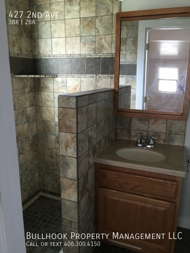 Foto del edificio - MOVE IN SPECIAL $300 off first FULL months...
