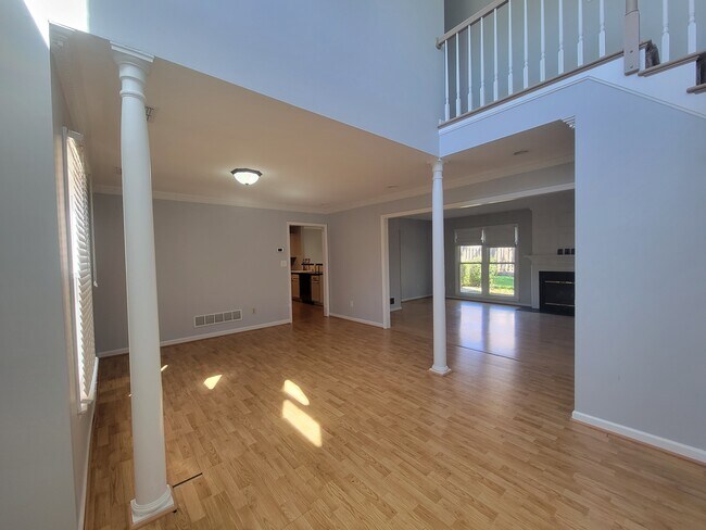 Building Photo - 3732 Weeping Willow Way