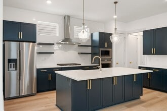 Building Photo - 1008 Grant St