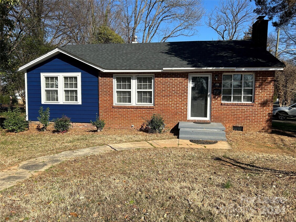Primary Photo - 4100 Avalon Ave