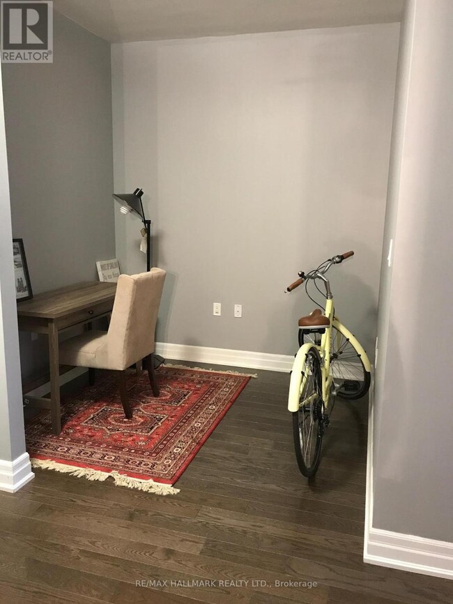 Building Photo - 8 The Esplanade