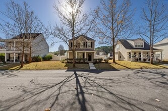 Building Photo - 225 University Pkwy