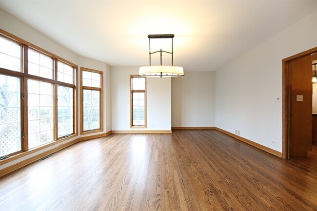 Foto del edificio - 635 N Lincoln St