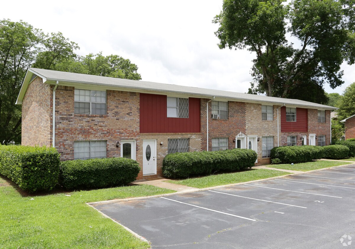 Primary Photo - Cedar Street Townhomes