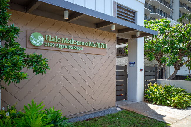 Building Photo - Hale Makana O Moiliili