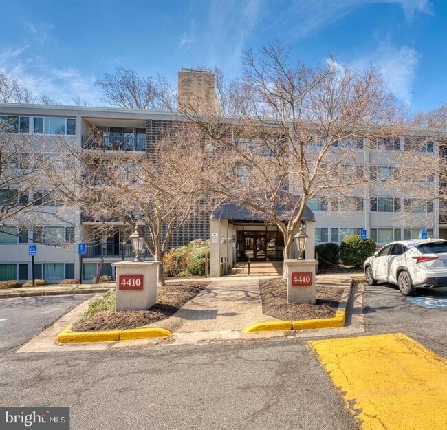 Building Photo - 4410 Briarwood Ct N