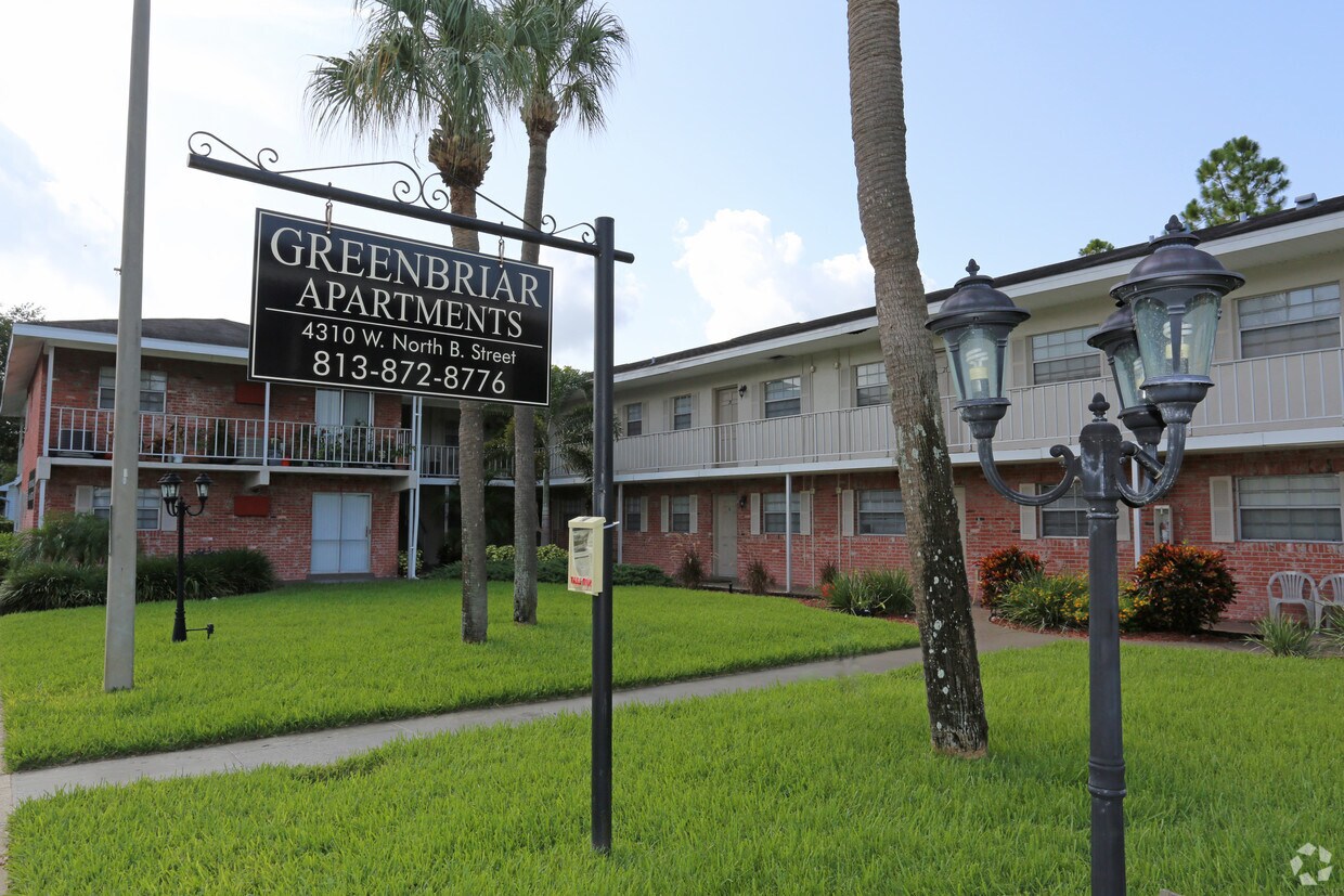 Greenbriar Rentals in Tampa at 4310 W North B St Tampa, FL