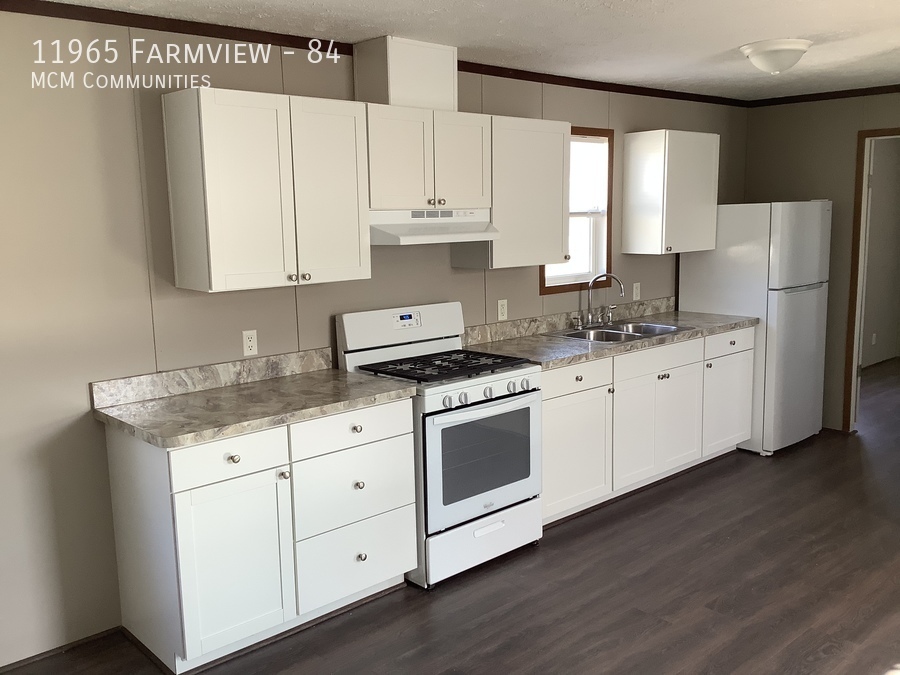 Primary Photo - AVAILABLE NOW! 11965 Farmview - Site 84